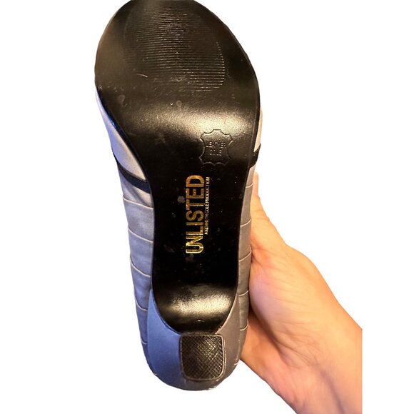 ๐ 2/$20 ๐ Silver Pewter Pleated Heels with Black Trim and Bows sz 9.5 - Picture 8 of 9